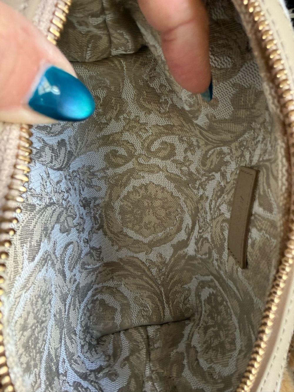 Versace Barocco Jacquard Cosmetic Pouch - Picture 7 of 8